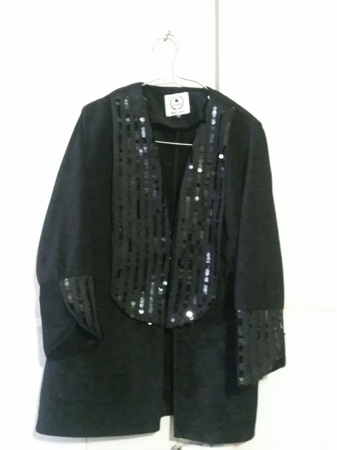 مانتو کی مجلسی|لباس|کرمانشاه, |دیوار