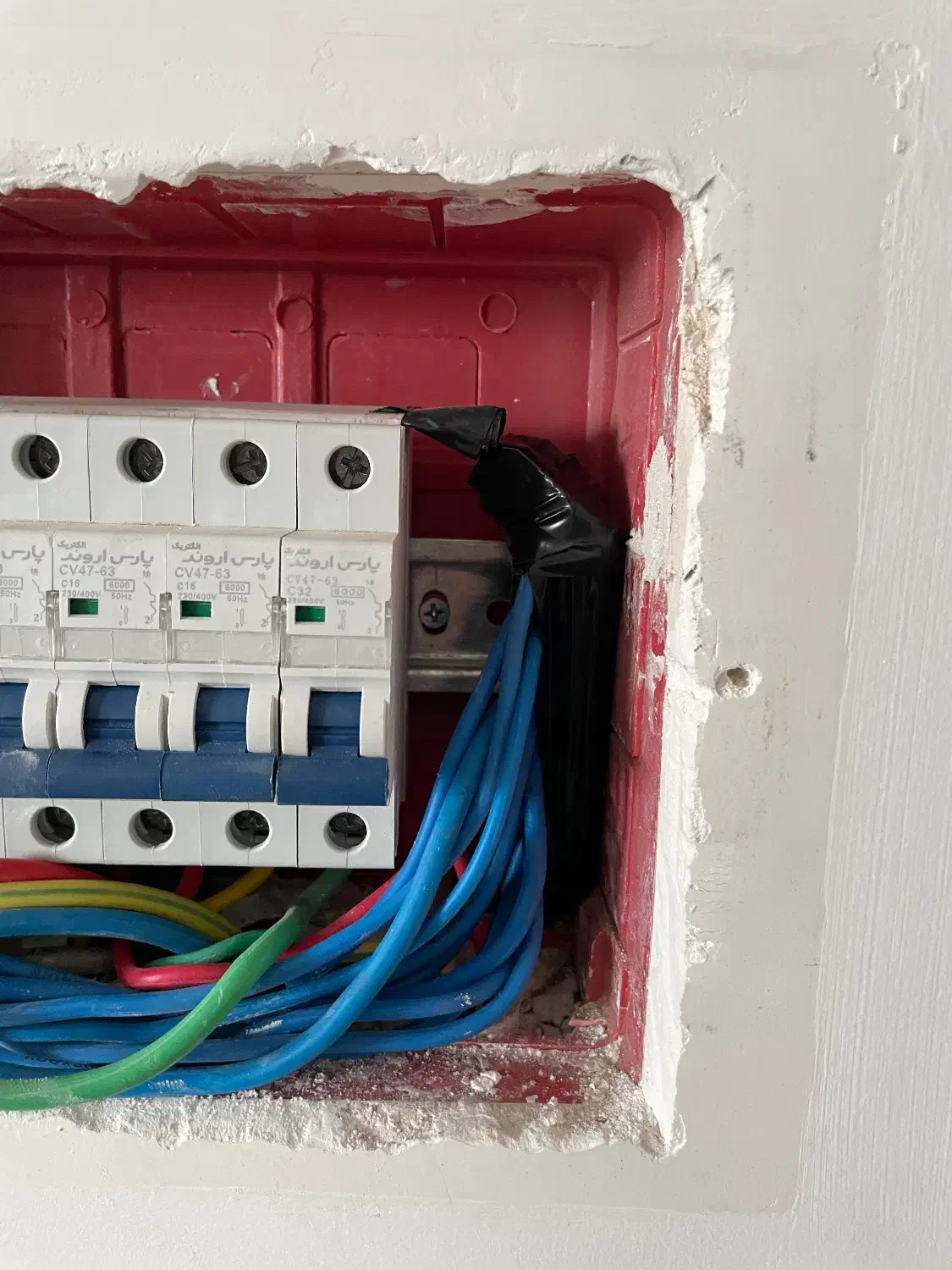 جعبه فیوز،لاین نوری،برقکاری،ایفون|خدمات پیشه و مهارت|سیرجان, |دیوار