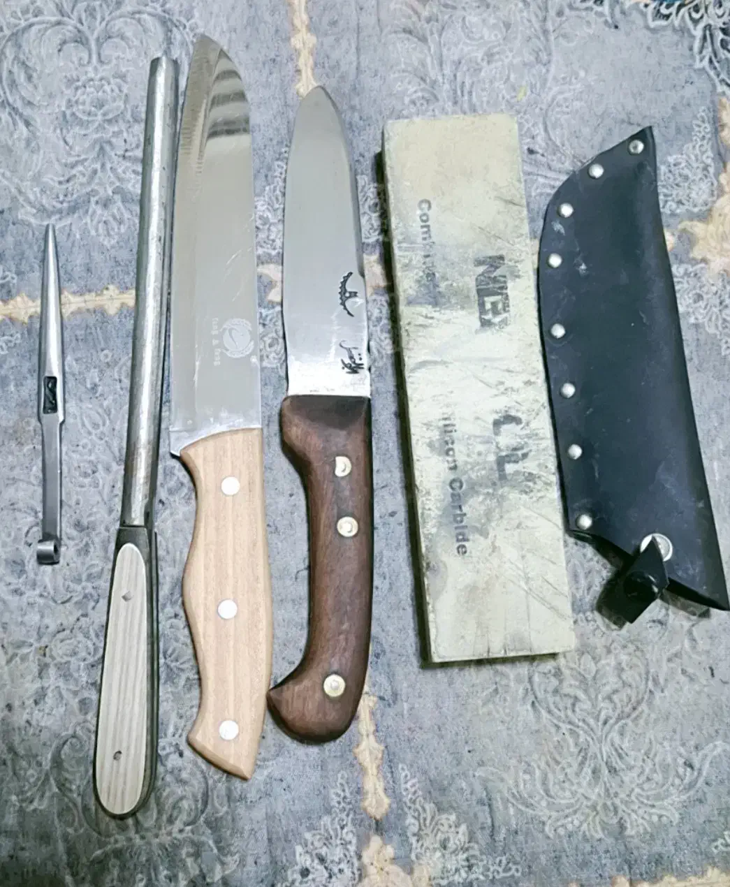 چاقو ومسقل|ظروف پخت‌وپز|قم, شهر قائم|دیوار