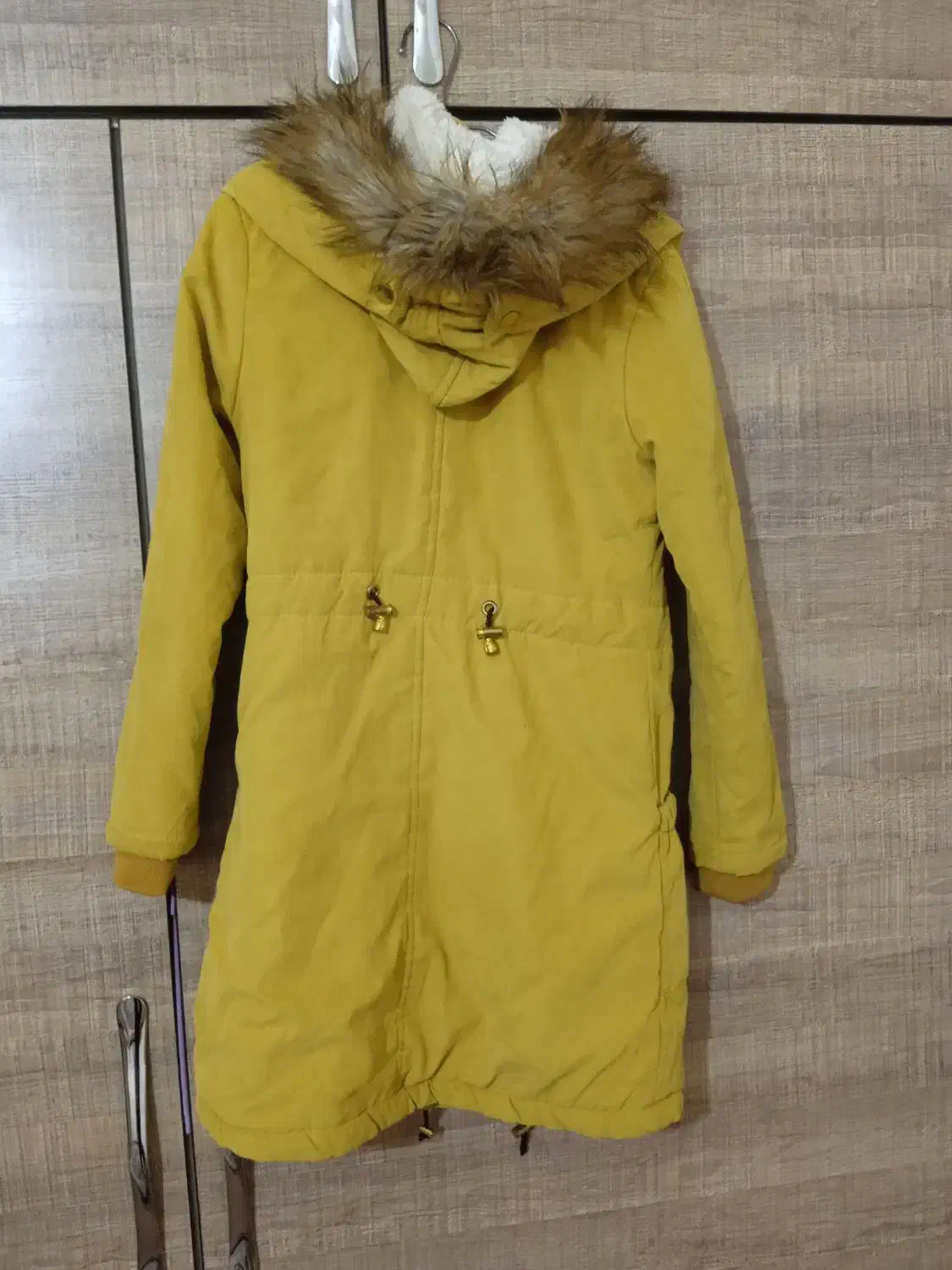 کاپشن دخترانه|لباس|مهاجران, |دیوار