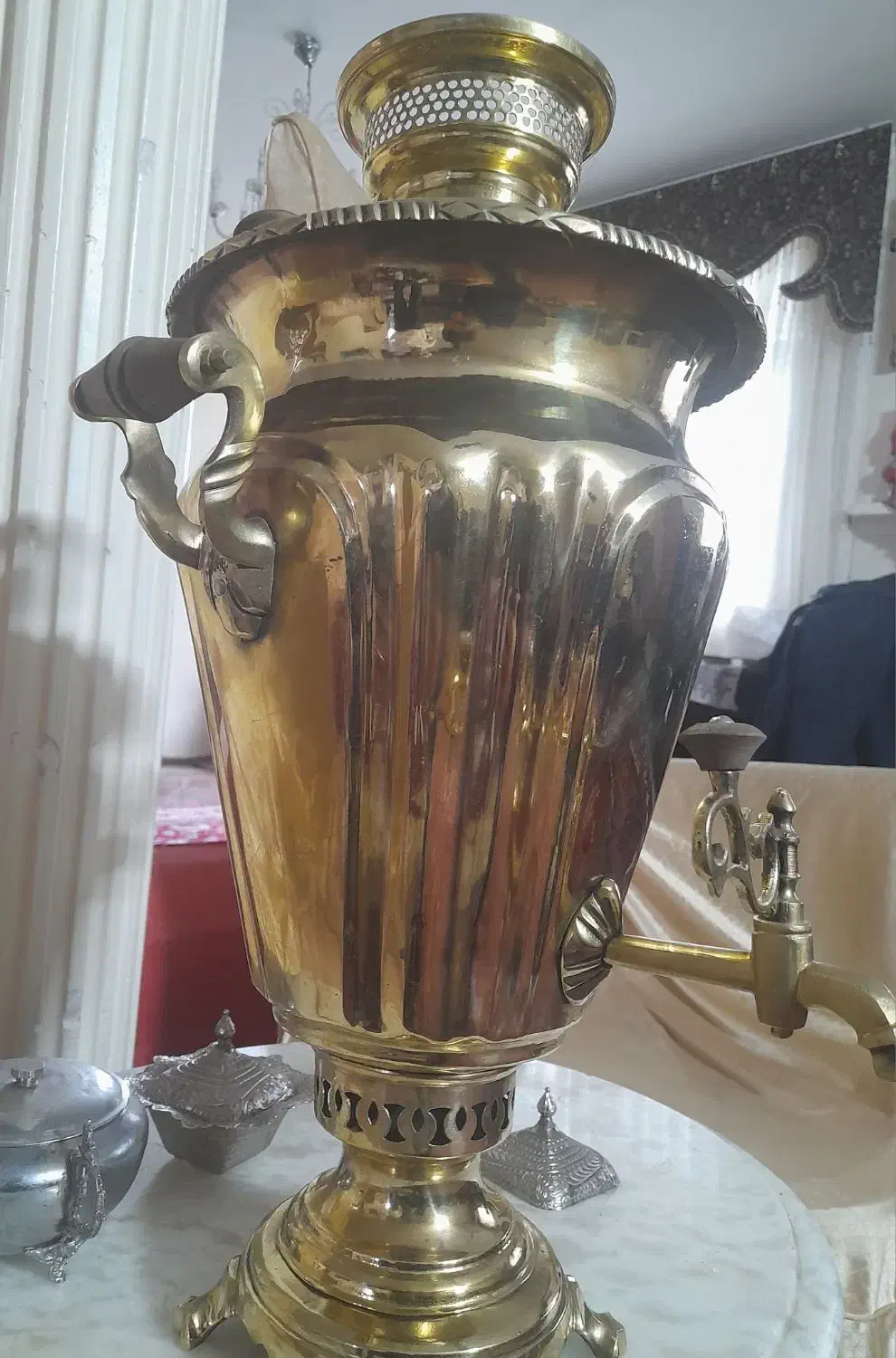 سماور زغالی|کلکسیون اشیاء عتیقه|ابهر, |دیوار