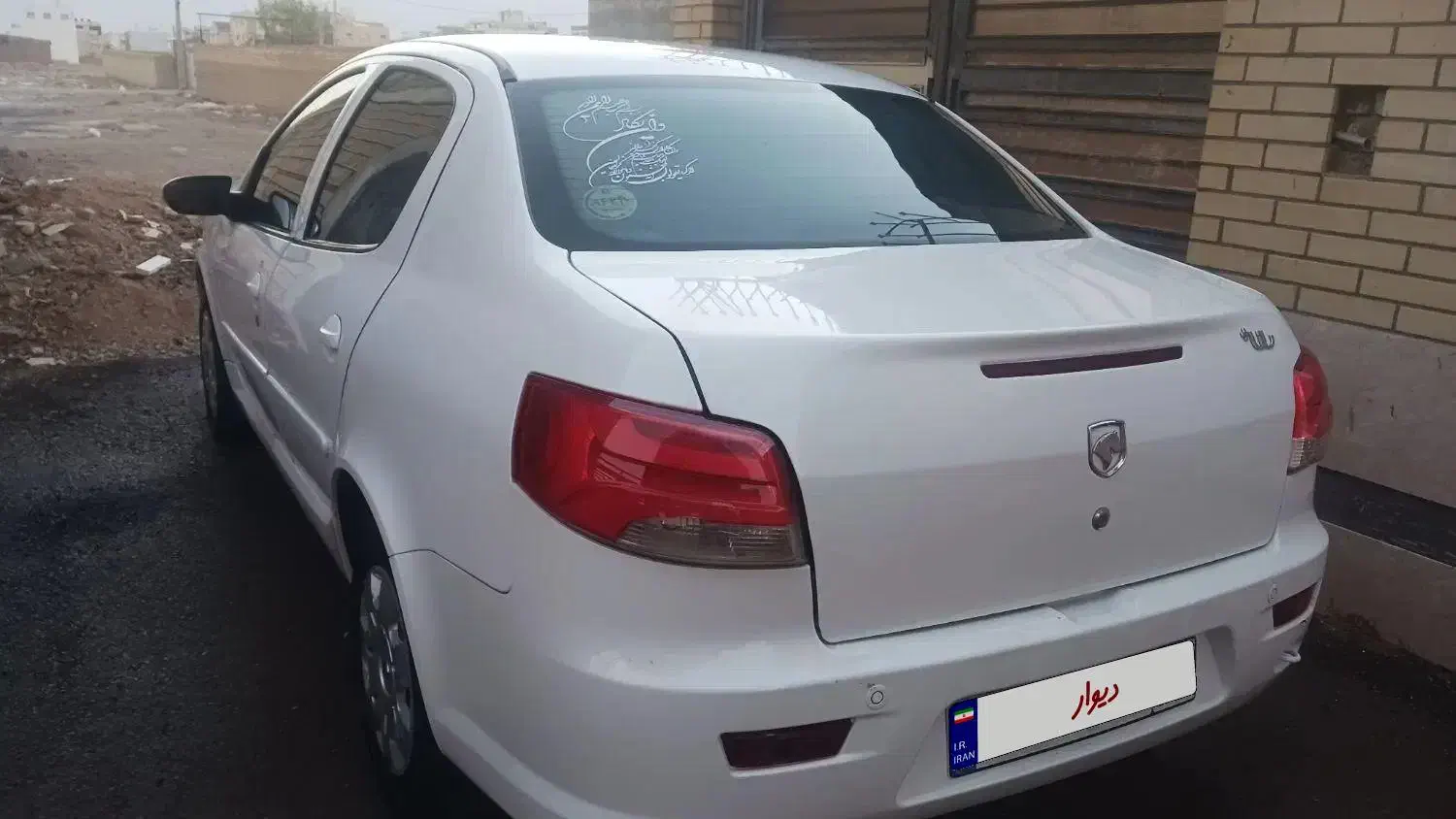 رانا پلاس مدل ۴۰۲ خانگی قابل معاوضه|خودرو سواری و وانت|اصفهان, کوی راه حق|دیوار