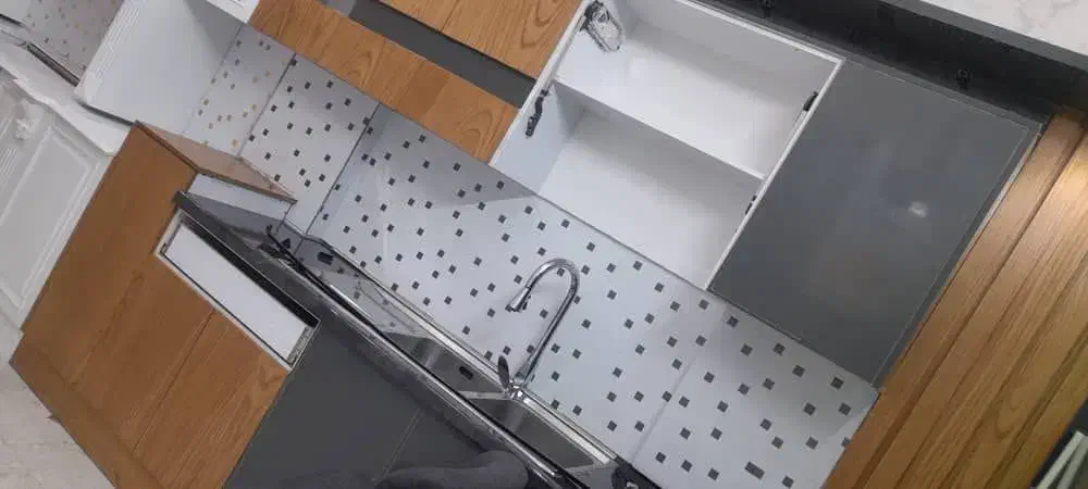 رنگ آمیزی و کاغذدیواری|خدمات پیشه و مهارت|گناباد, |دیوار