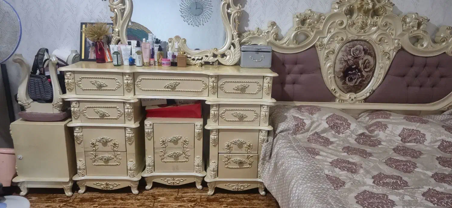 تخت خواب نئوکلاسیکِ زیبا|تشک تختخواب|بندر ماهشهر, |دیوار