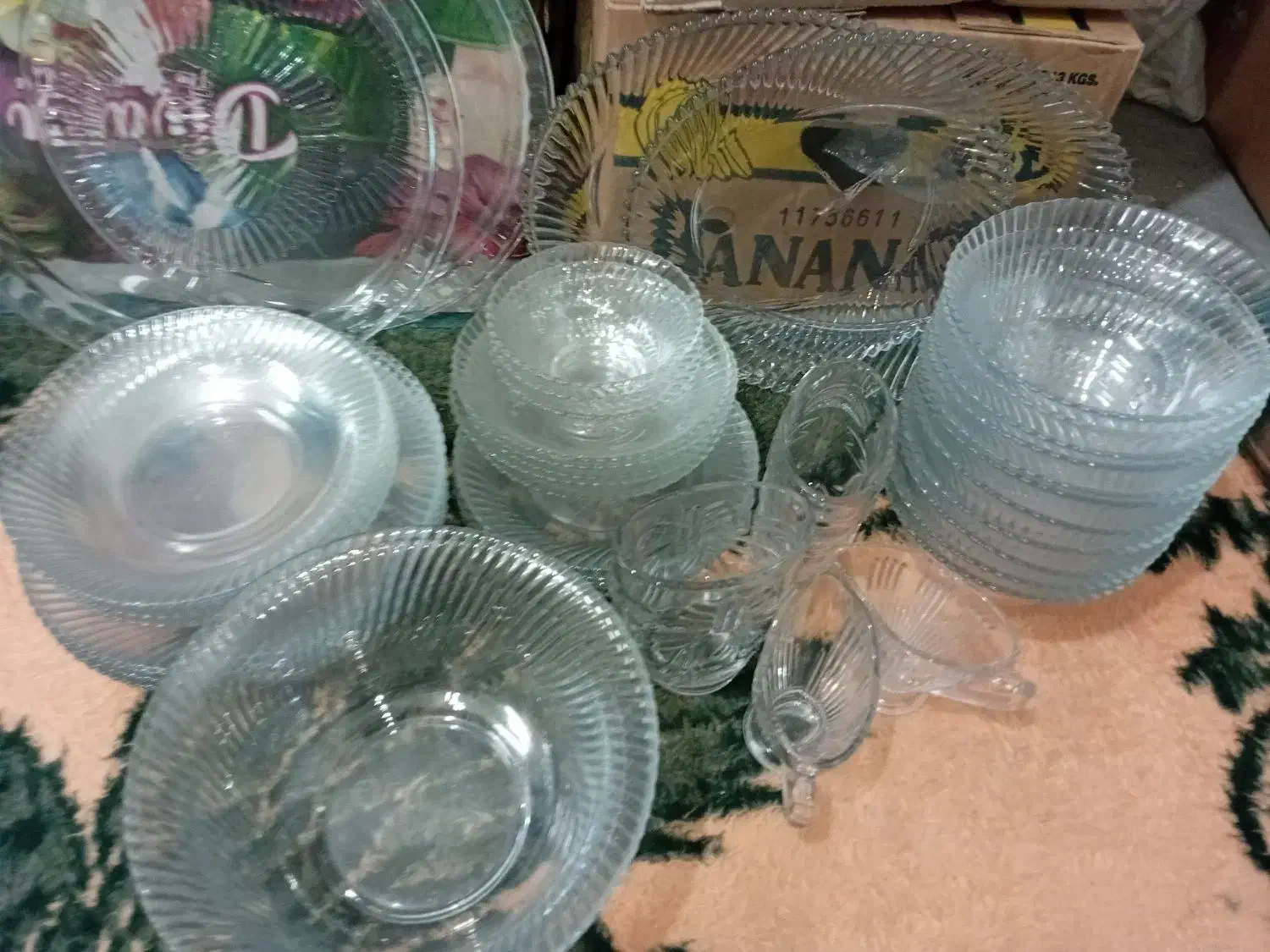 سرویس ظروف آشپزخانه وچینی|ظروف سرو و پذیرایی|قم, نیروگاه|دیوار