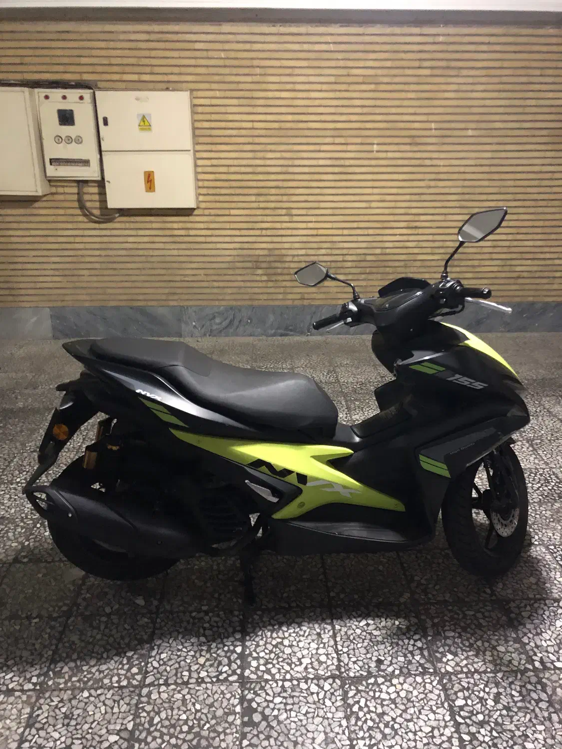 موتور سیکلت|موتورسیکلت|تهران, چوب تراش|دیوار