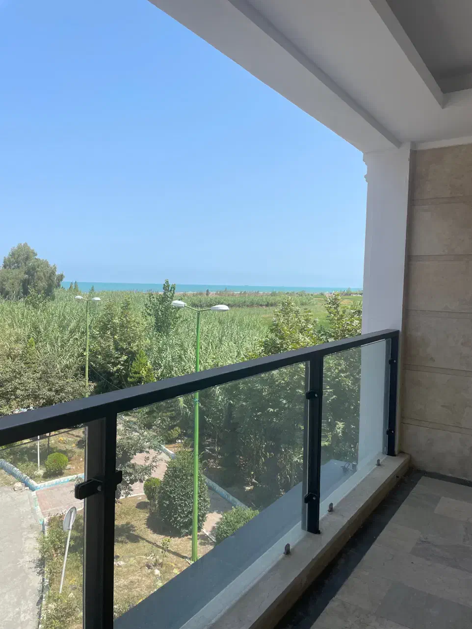 ۱۹۸متر۳خواب نوساز ویو ابدی دریا خط دریا سرخرود|فروش آپارتمان|سرخرود, |دیوار