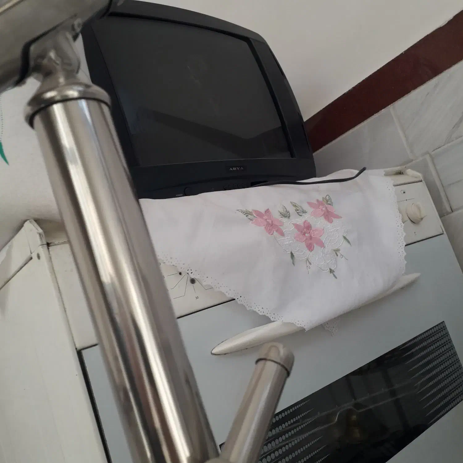 تلوزیون و گاز تمام فر|اجاق گاز و لوازم برقی پختوپز|سراب, |دیوار