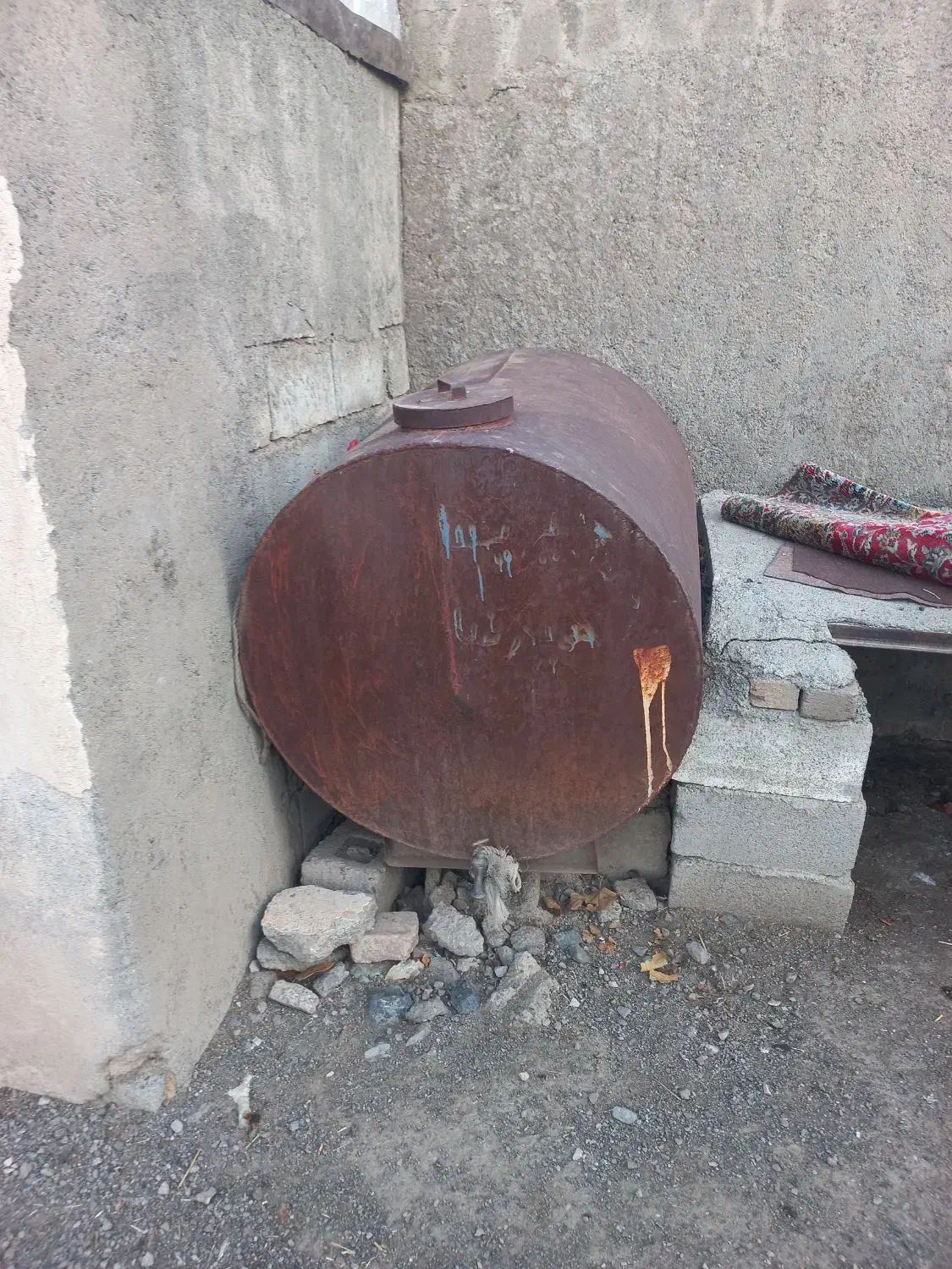 تانکر آب|مصالح و تجهیزات ساختمان|کامیاران, |دیوار