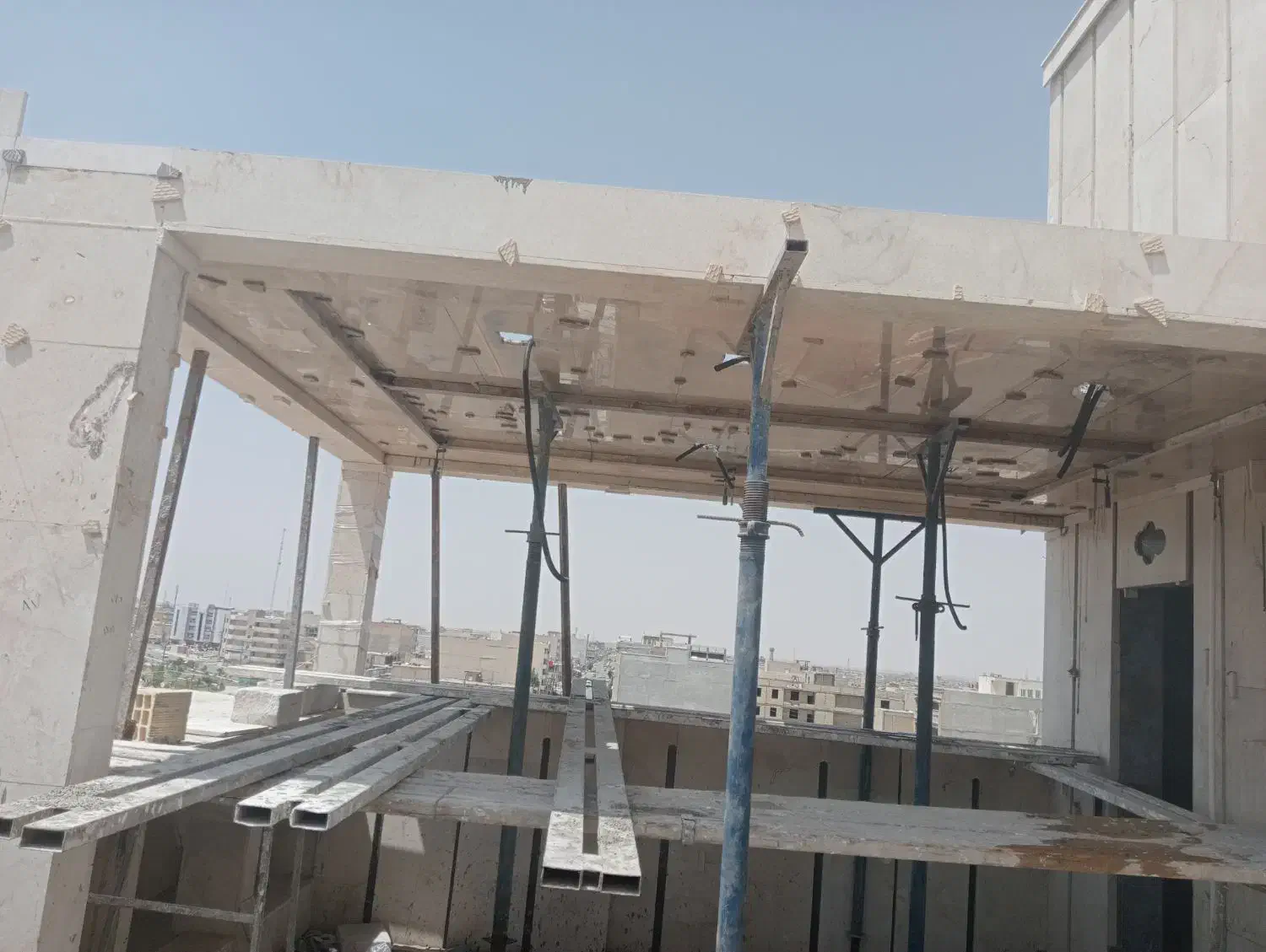 اجرای کاشیکاری و سرامیک|خدمات پیشه و مهارت|امیدیه, |دیوار