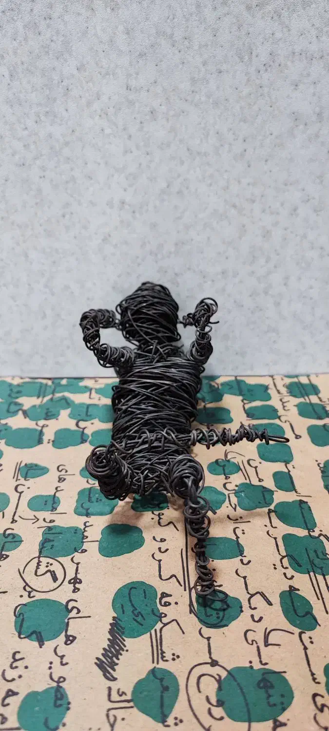 آدمک رها|مجسمه، تندیس، ماکت|شاهینشهر, فدک|دیوار