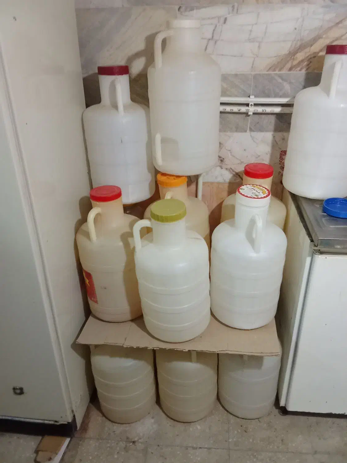 دبه|ظروف نگهدارنده، پلاستیکی، یکبارمصرف|سنندج, |دیوار