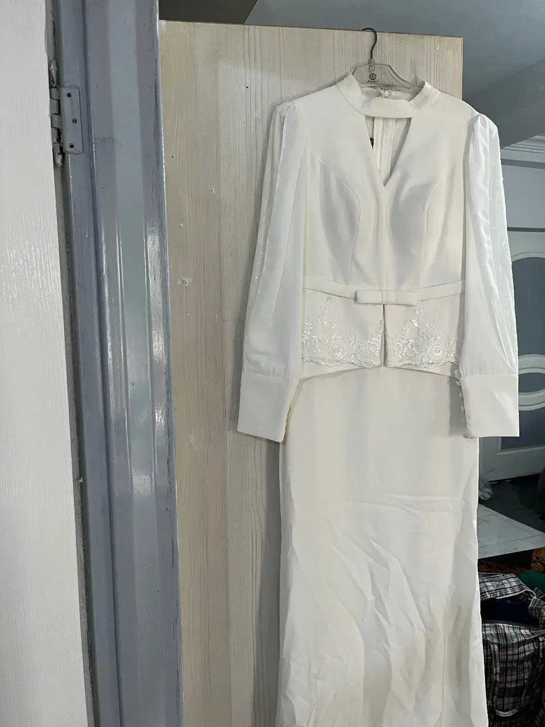 لباس مجلسی|لباس|گرگان, |دیوار