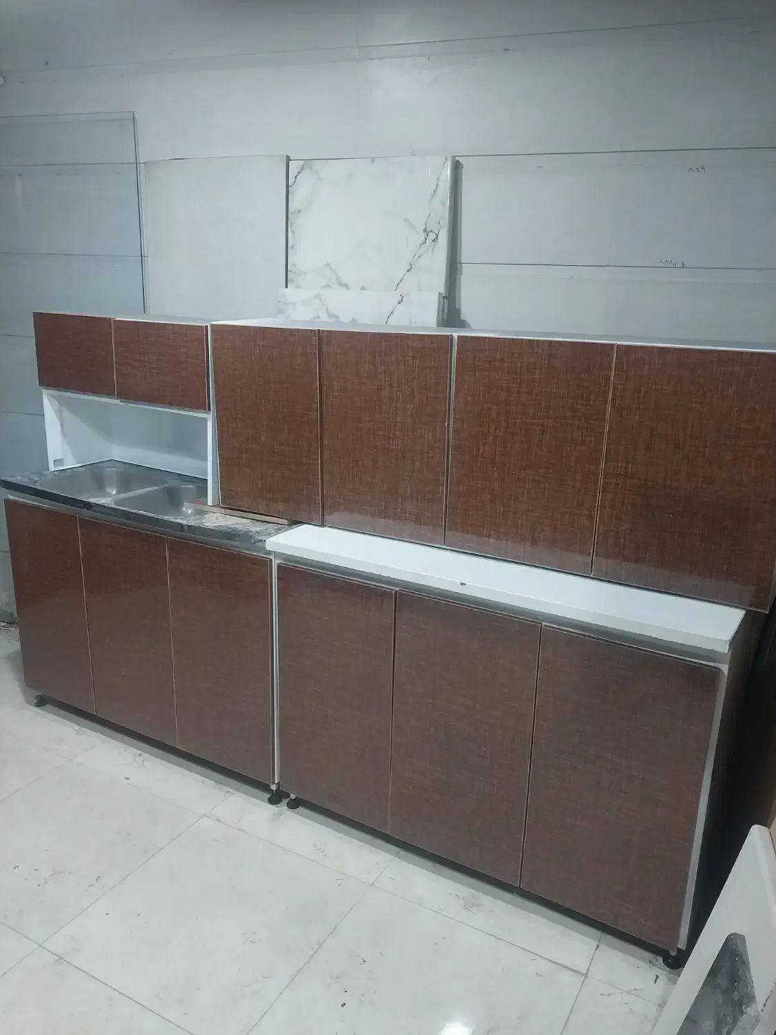 ۵ متر کابینت خوب ۱۵ تومن|مصالح و تجهیزات ساختمان|جهرم, |دیوار