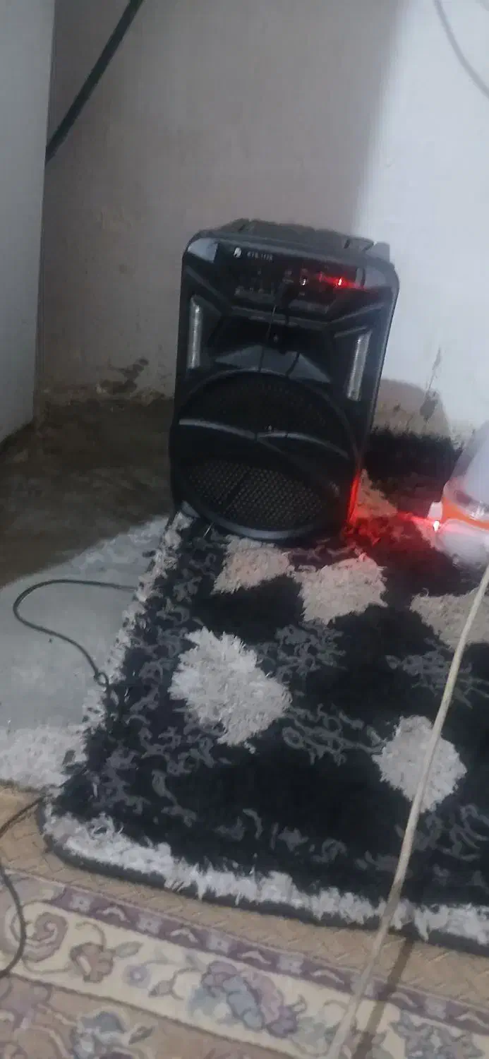 اسپیکر و باند و تراز رباطی دیجیتالی ۲ خط قرمز|صوتی و تصویری|شفت, |دیوار