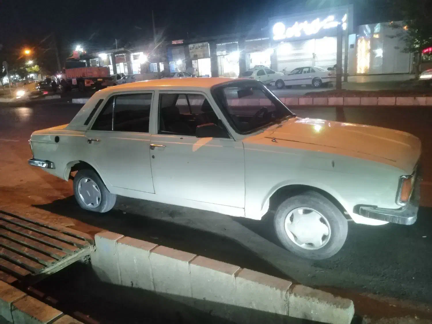 پیکان سفید مدل 81|خودرو سواری و وانت|سبزوار, طبرسی (جعفرآباد)|دیوار