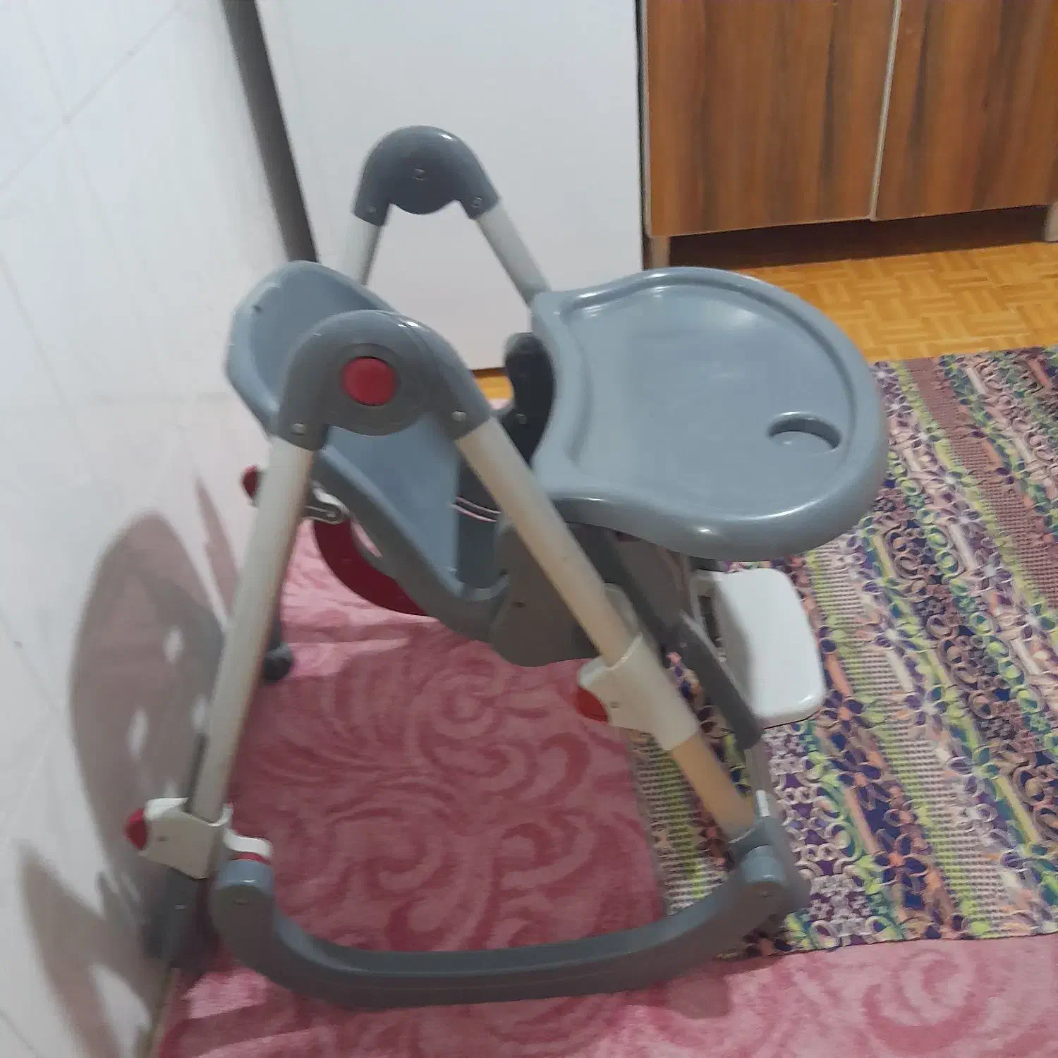 صندلی غذا خوری بچه|تخت و صندلی بچه|وحیدیه, |دیوار