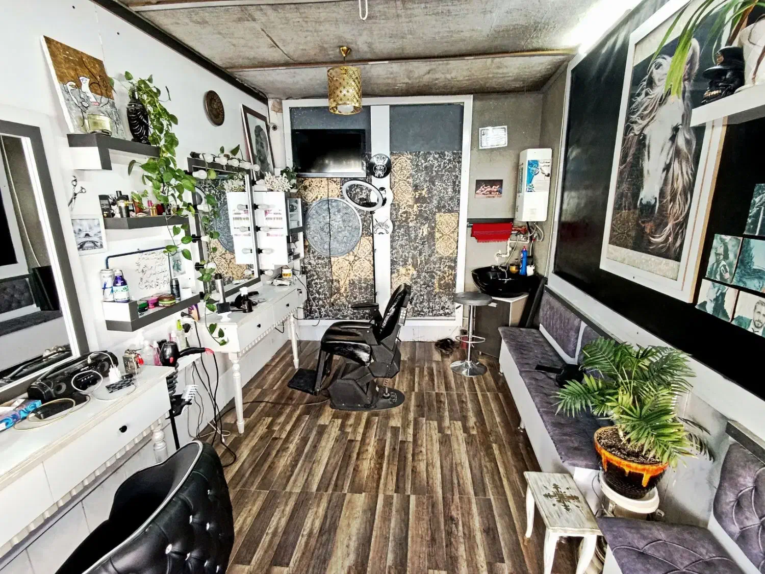 واگذاری سالن آرایشگاه|اجارهٔ مغازه و غرفه|تربتحیدریه, آسایش|دیوار