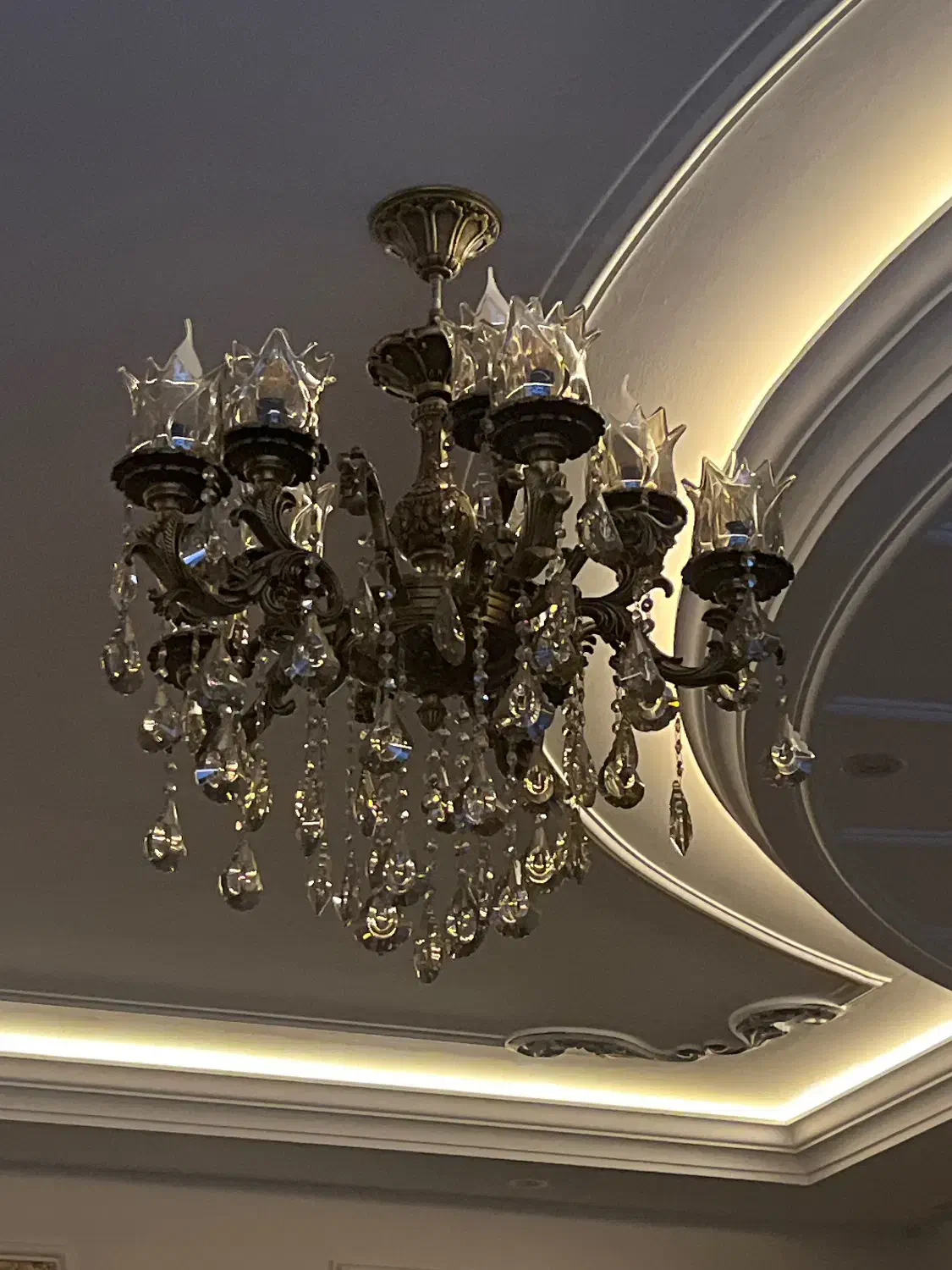 لوستر|لوستر و چراغ آویز|شاهین‌شهر, مخابرات (شهید بهشتی)|دیوار