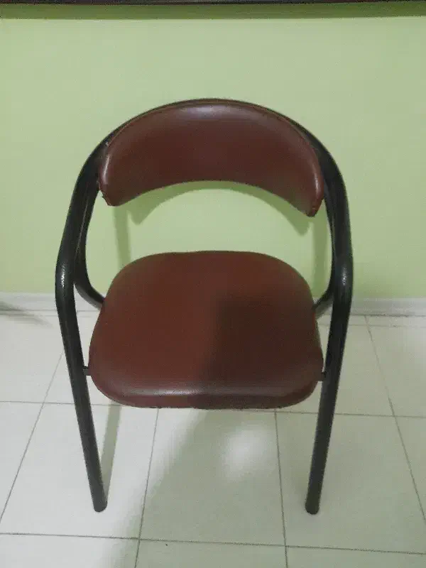 کتابخانه و ۳ عدد صندلی|کتابخانه، شلف، قفسههای دیواری|گرگان, |دیوار