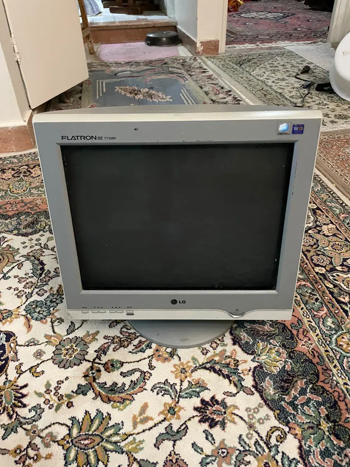 مانیتور فلت رونlG|قطعات و لوازم جانبی رایانه|تهران, فلسطین (میدان انقلاب)|دیوار