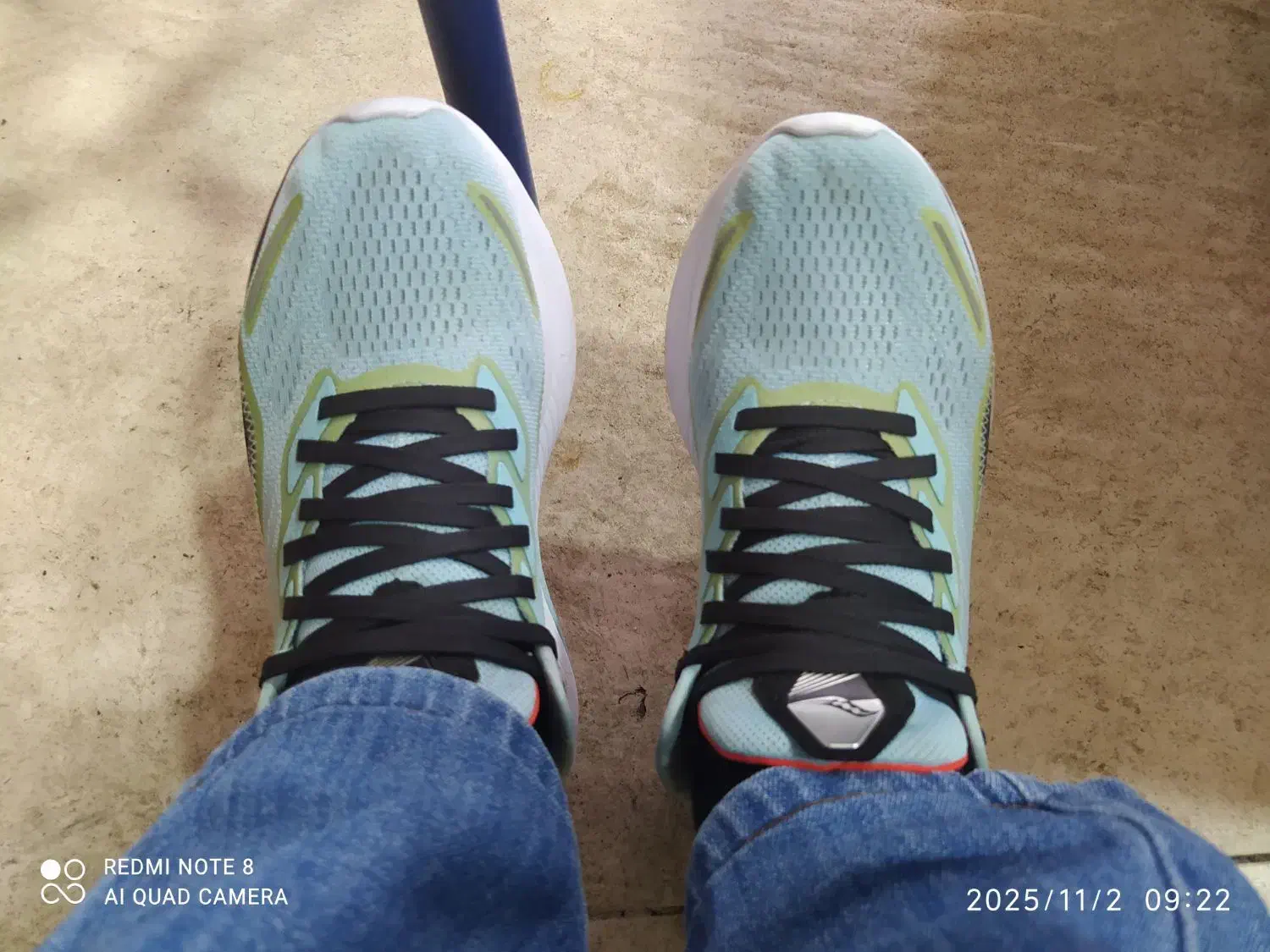 کتانی ساکونی اورجینال|کیف، کفش، کمربند|رشت, دباغیان|دیوار