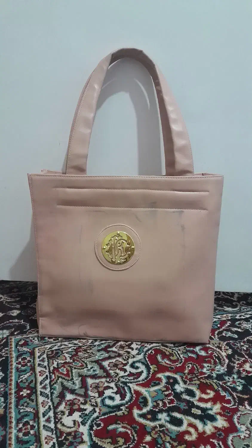 چنتا کیف|کیف، کفش، کمربند|خوی, |دیوار