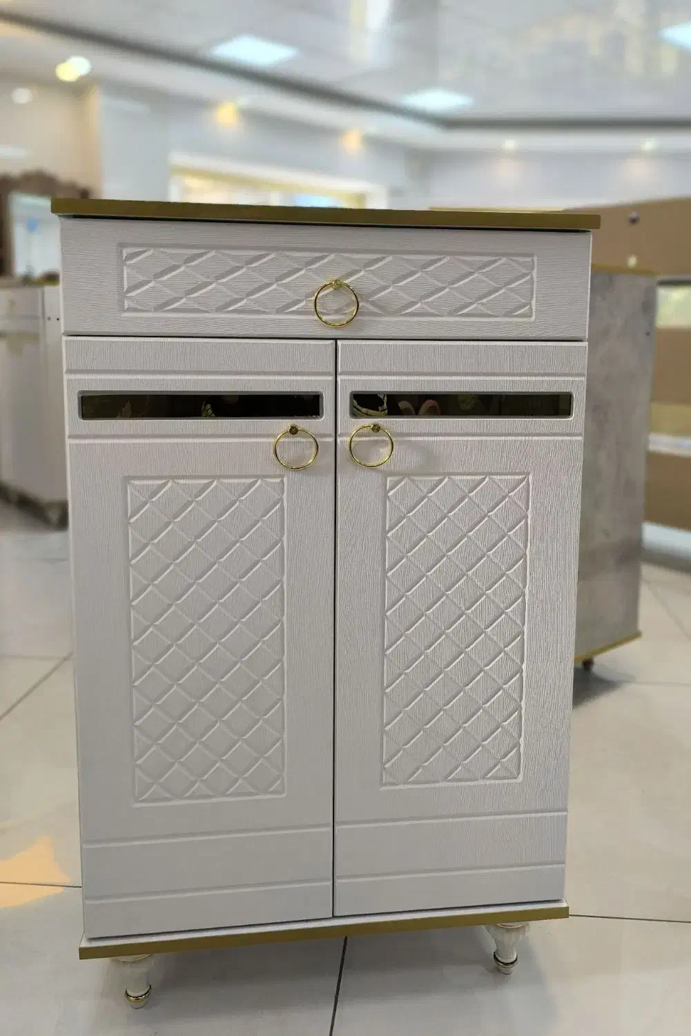 جاکفشی|جاکفشی، کمد، دراور|گنبد کاووس, |دیوار