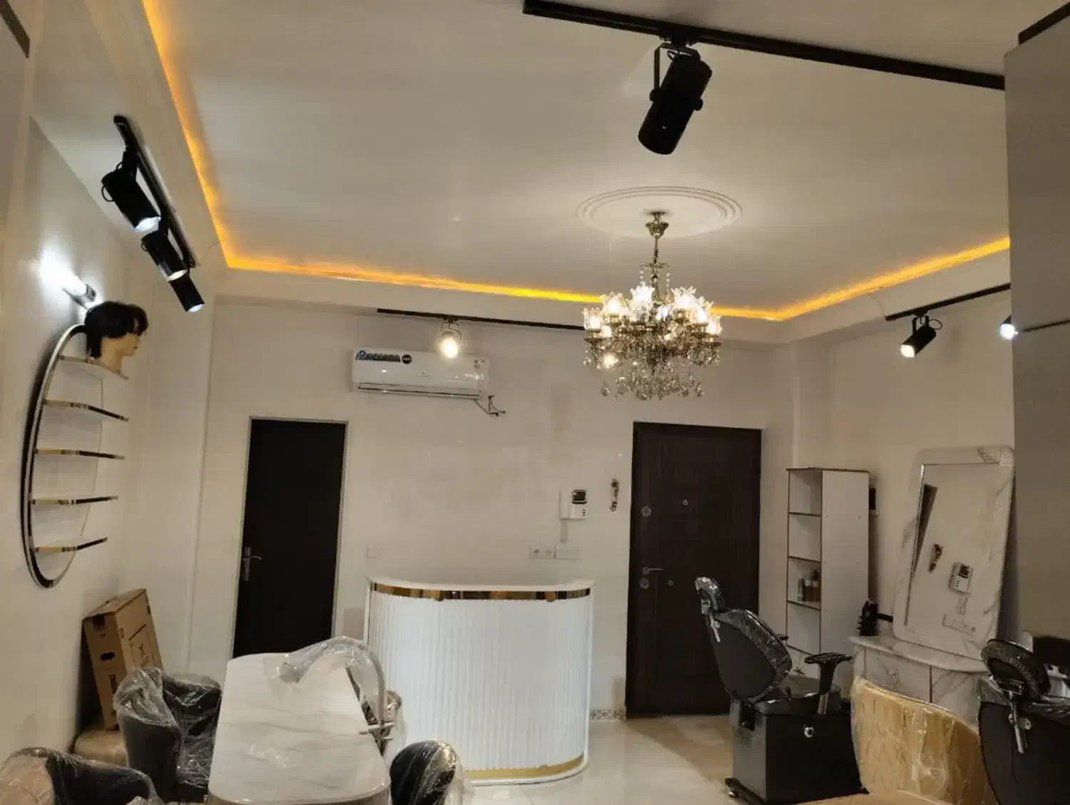 کاشت ناخن آفر ویژه|خدمات آرایشگری و زیبایی|ری, شهادت|دیوار