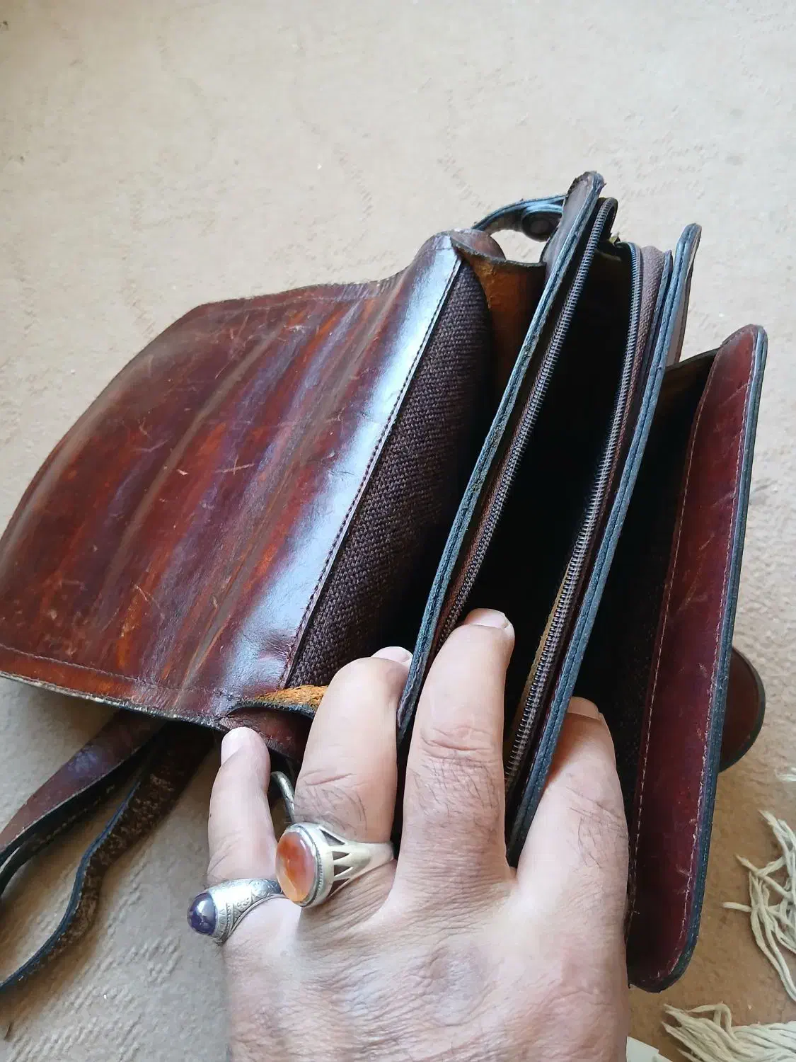 گیف چرم|کیف، کفش، کمربند|اردبیل, |دیوار