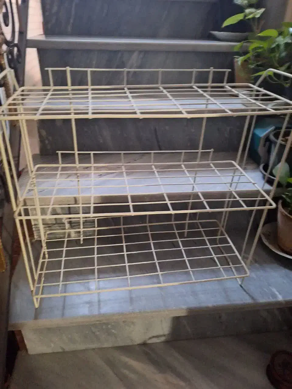 جاکفشی ۳طبقه تمیز وسالم ونو|جاکفشی، کمد، دراور|تبریز, |دیوار