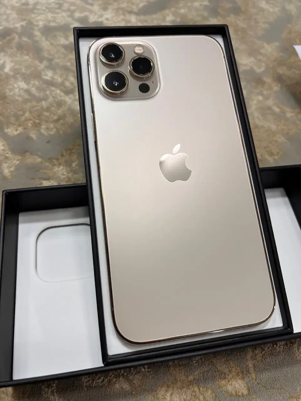 12 promax|موبایل|بوشهر, |دیوار