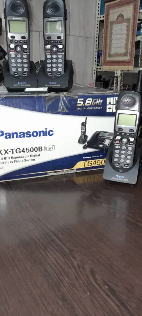 تلفن پاناسونیک اصل ژاپن ۴ بی سیم و ۱ سیمی|تلفن رومیزی|تهران, قلهک|دیوار