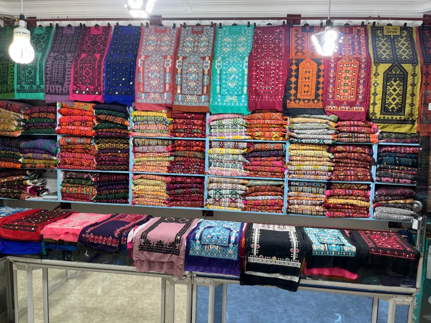 مغازه دو نبش ایرانشهر بهترین لوکیشن دکه بازار|فروش مغازه و غرفه|ایرانشهر, |دیوار