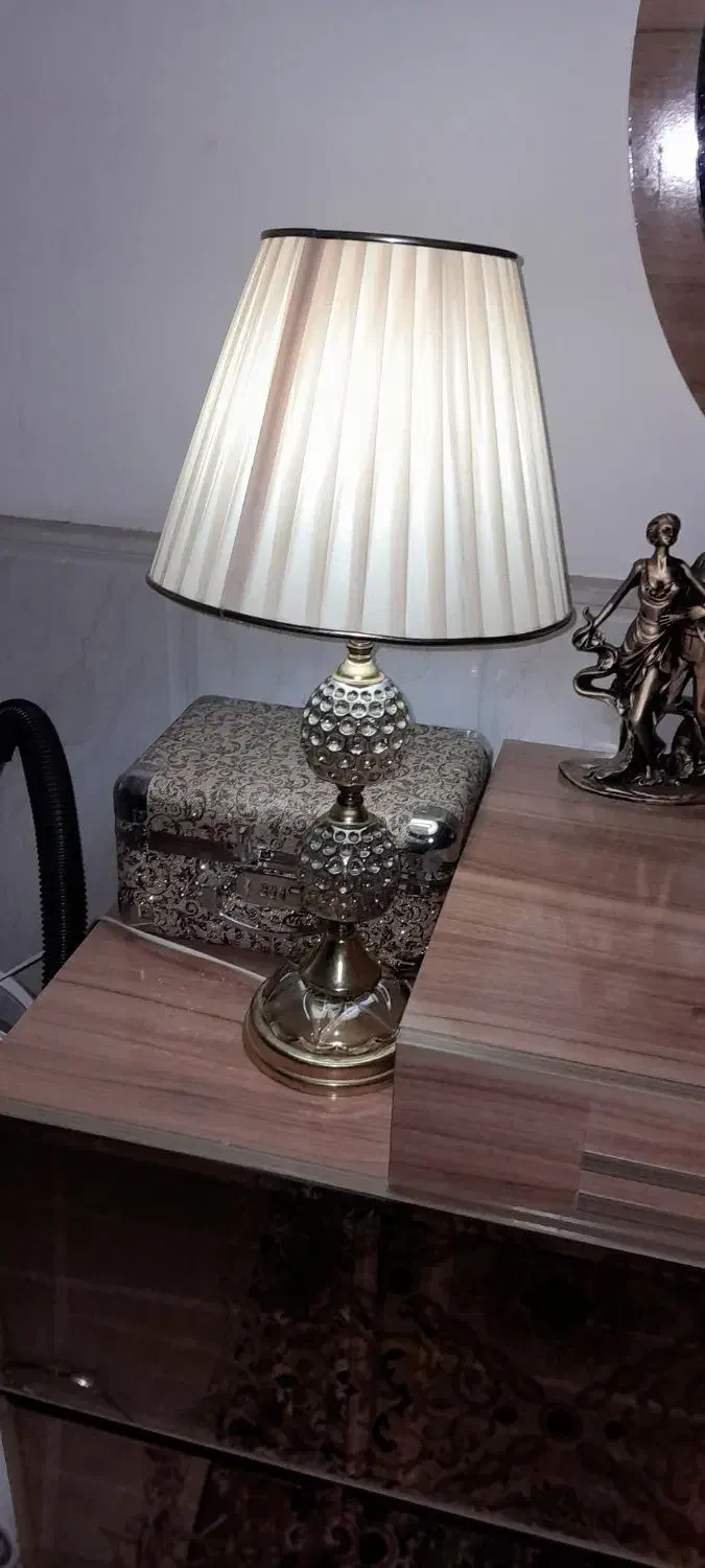 چراغ خواب|چراغ خواب و آباژور|نیشابور, فردوس شمالی|دیوار