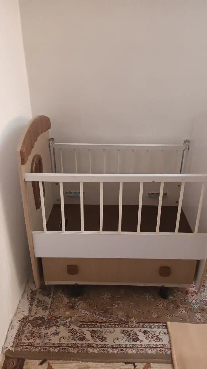 تخت و کالسکه مسافرتی و دستگاه دراز نشست|تخت و صندلی بچه|تهران, امین آباد|دیوار