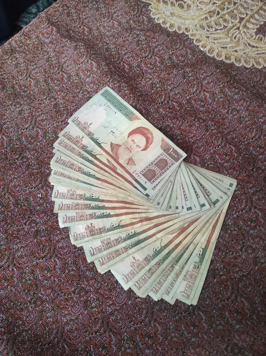 صد تومانی|کلکسیون سکه، تمبر، اسکناس|محمدیه-قزوین, |دیوار