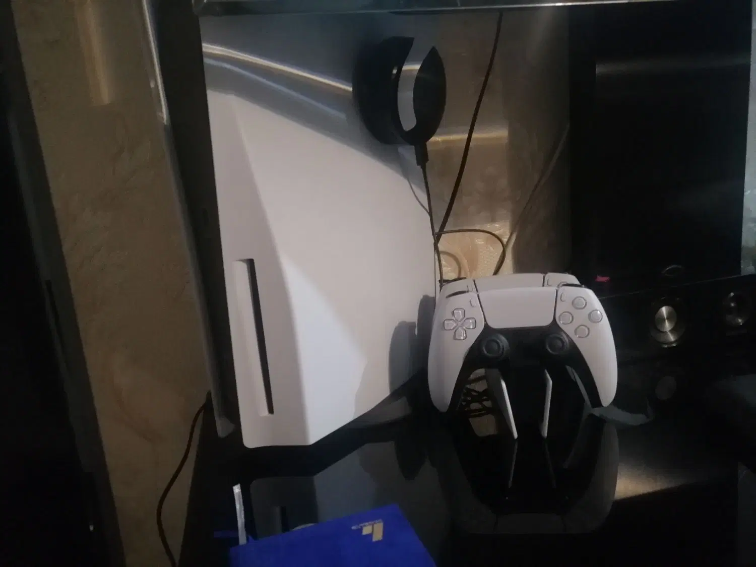 ps5 fat به همراه لوازم جانبی و اکانت گیم و پلاس|کنسول، بازی ویدئویی و آنلاین|تهران, یافتآباد|دیوار