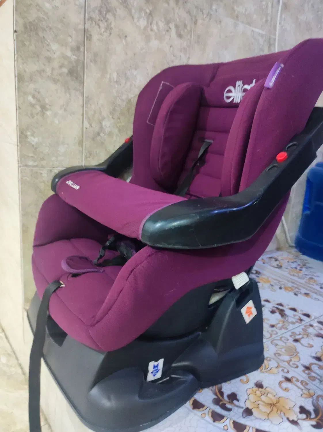 صندلی کودک ماشین|تخت و صندلی بچه|قشم, |دیوار