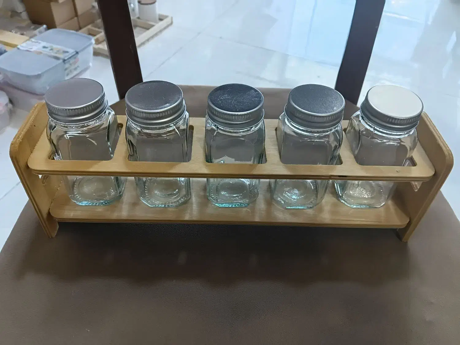 جا ادویه|ظروف نگهدارنده، پلاستیکی، یک‌بارمصرف|دهگلان, |دیوار