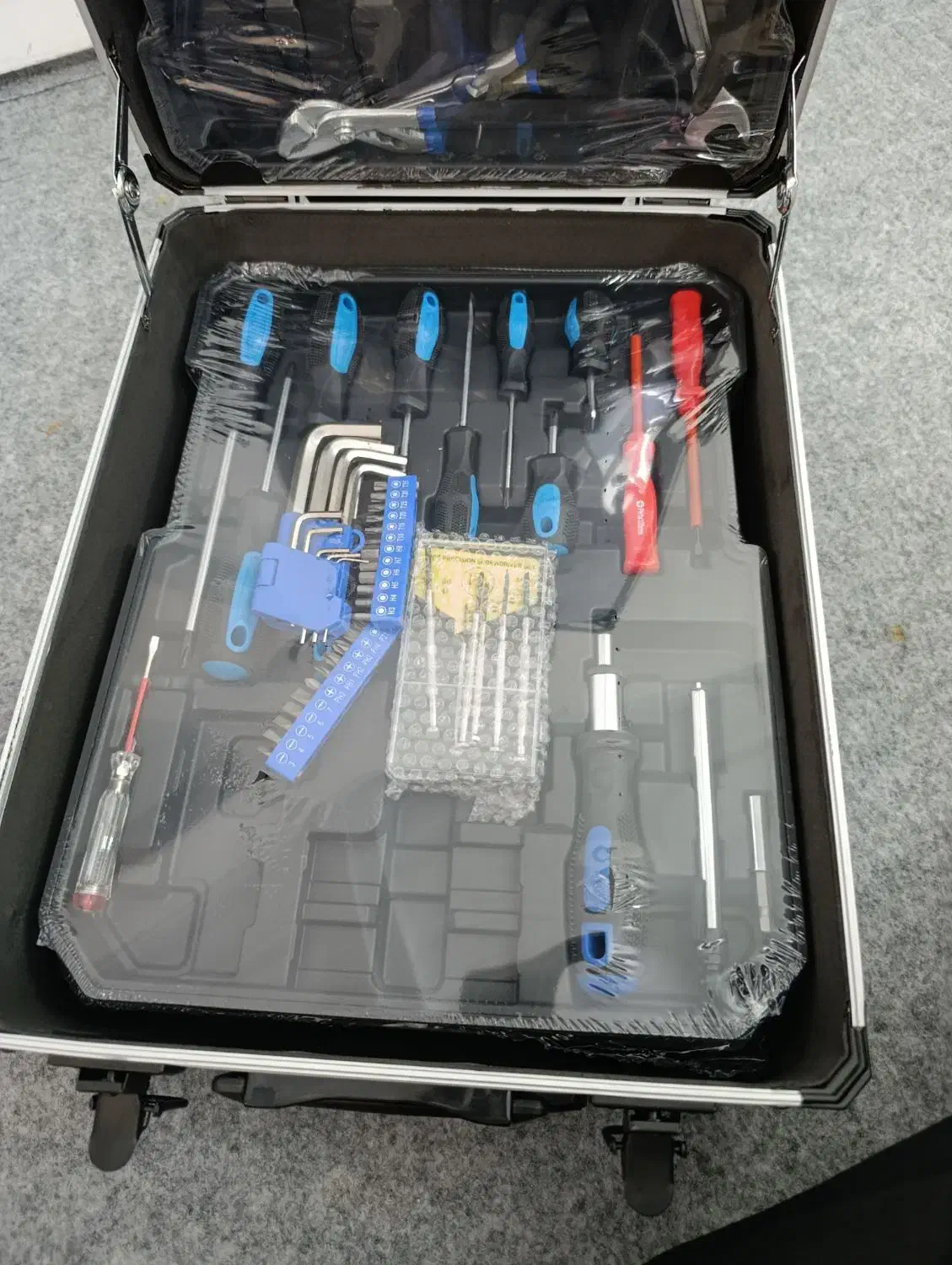 جعبه بکس کیف ابزار چمدانی ۱۸۷ پارچه|ابزارآلات|پاکدشت, پاکدشت (مامازند)|دیوار