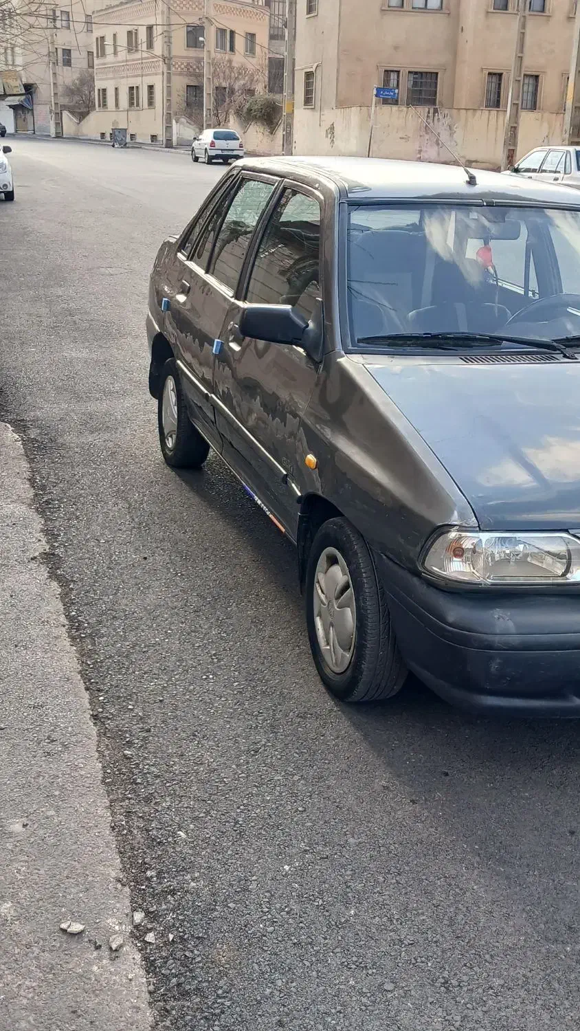 پراید ۱۳۱|خودرو سواری و وانت|چهارباغ, |دیوار