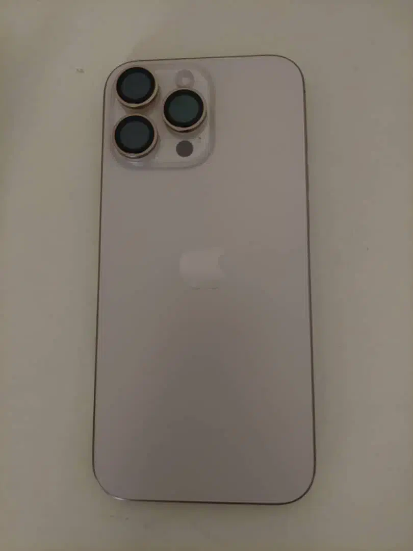 آیفون ۱۶ پرومکس|موبایل|گله دار, |دیوار