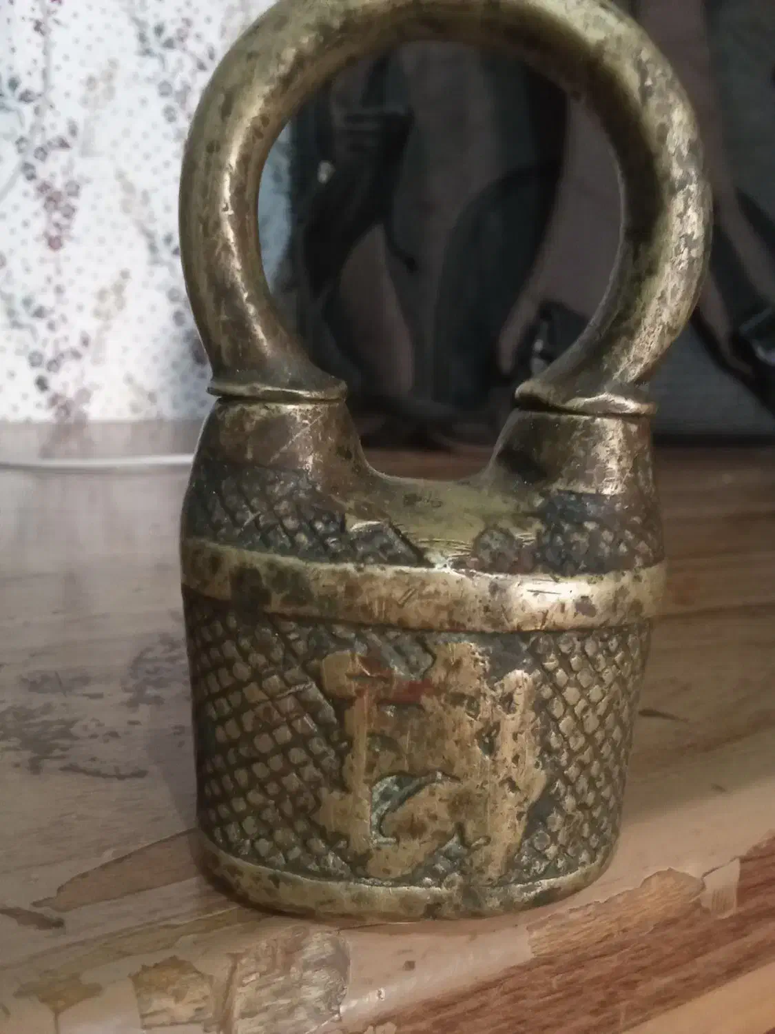 قفل قدیمی.اتیقه.|کلکسیون اشیاء عتیقه|اسحاق آباد, |دیوار