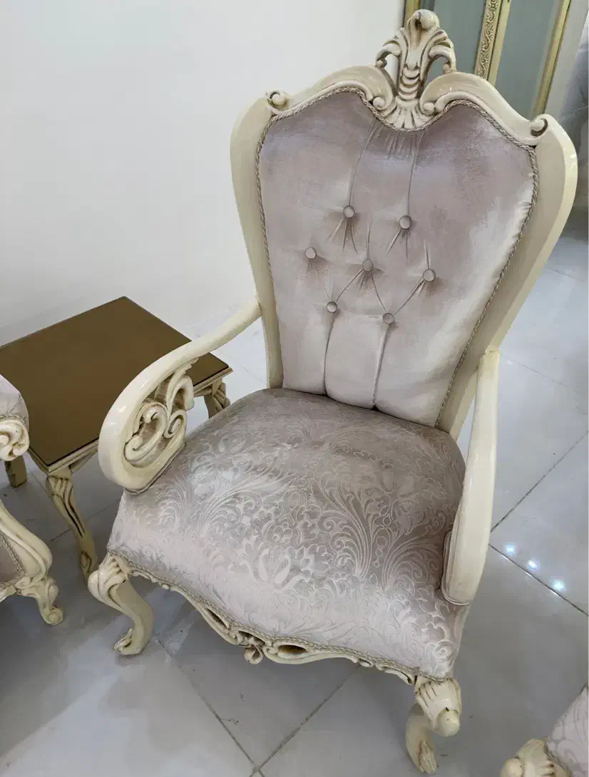 مبلمان سلطنتی کلاسیک همراه با بوفه ست|مبلمان خانگی و میز عسلی|شیراز, ستارخان|دیوار