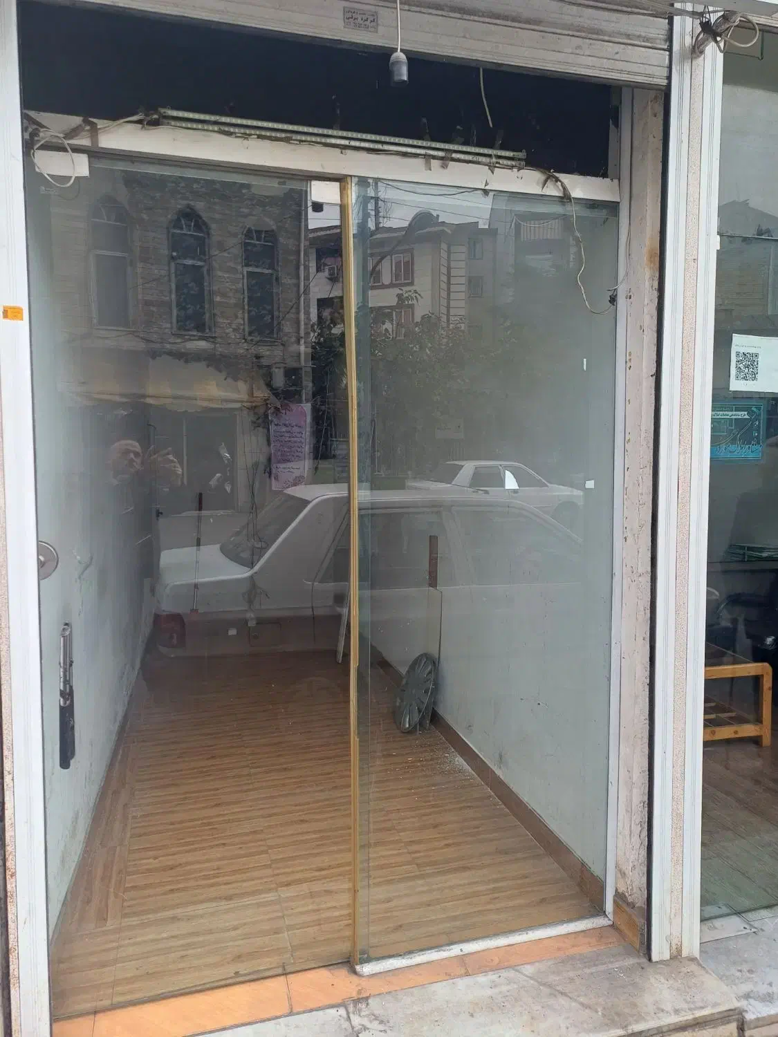 رهن و اجاره مغازه حدود ۸متری واقع در نیکمرام|اجارهٔ مغازه و غرفه|رشت, معلم|دیوار