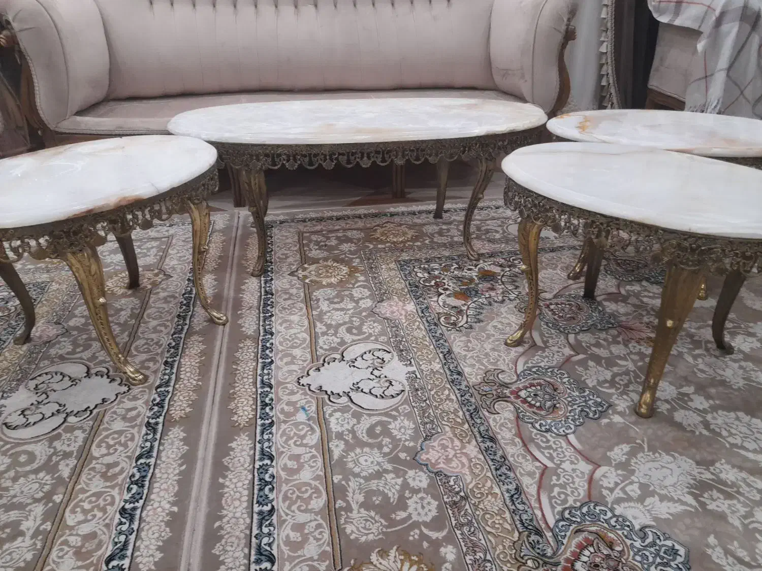 عسلی برنز|مبلمان خانگی و میز عسلی|اراک, |دیوار