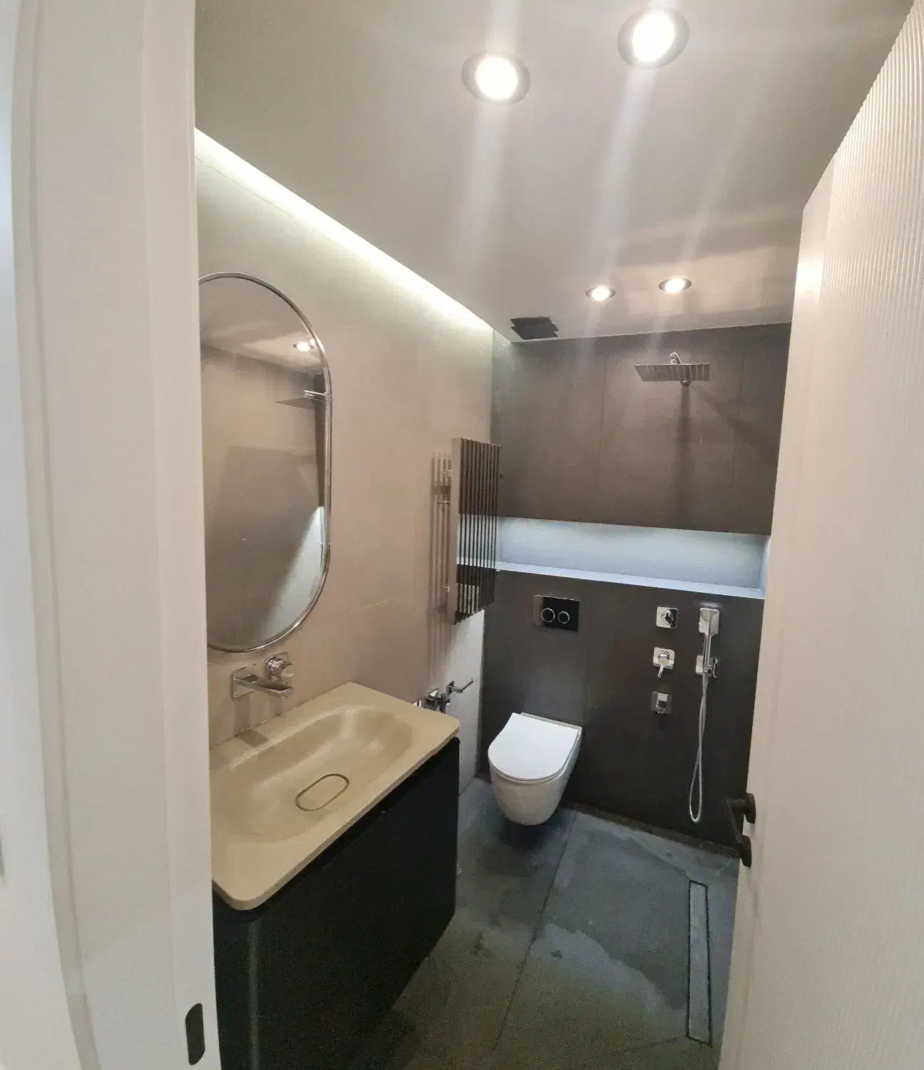 فردوس شرق/۱۲۰ متر/سازه ای استثنایی