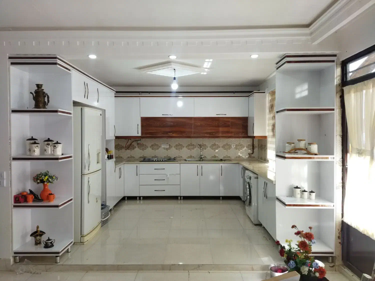 طراحی و ساخت انواع کابینت و کمددیواری...|خدمات پیشه و مهارت|بروجرد, |دیوار