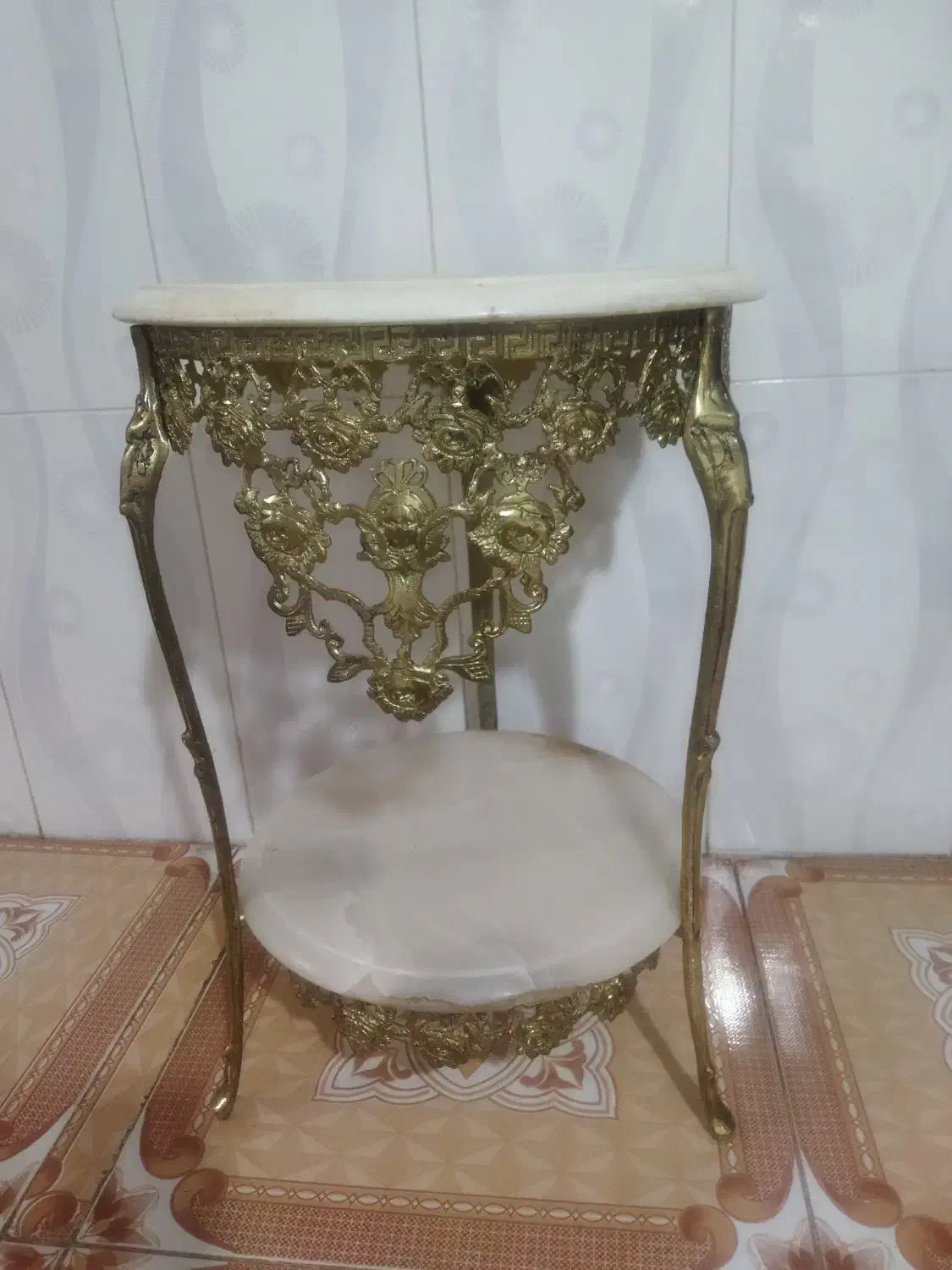 میز گرد برنز اصل|میز تلفن|تاکستان, |دیوار